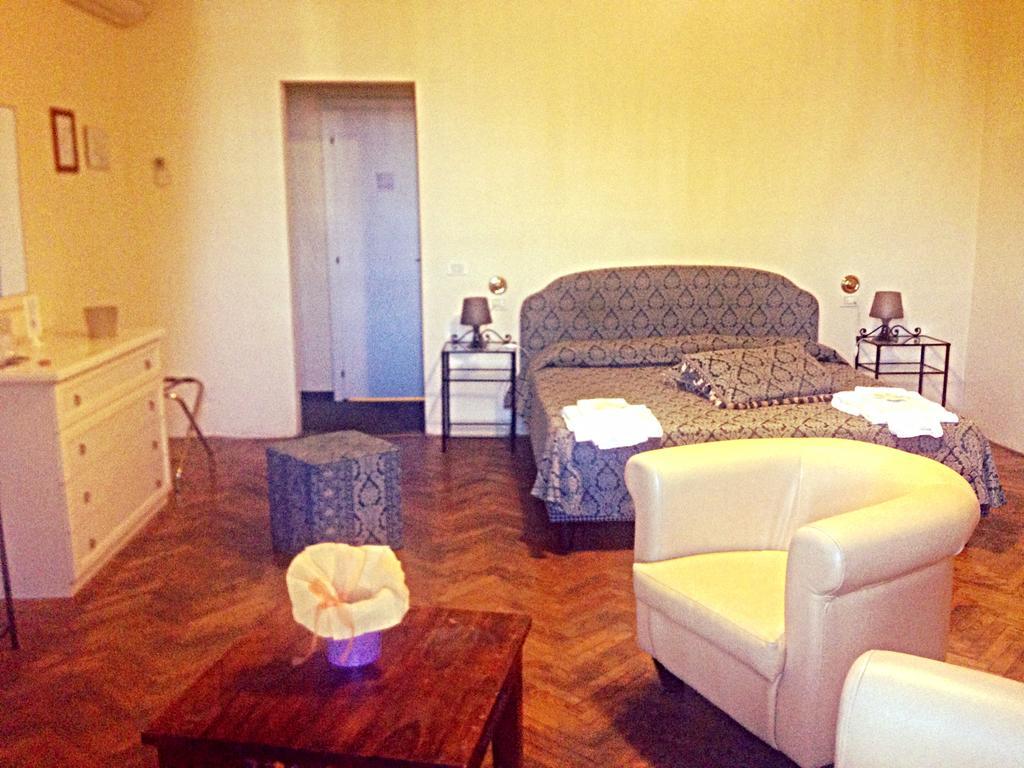 San Frediano Mansion Hotel Florence Room photo